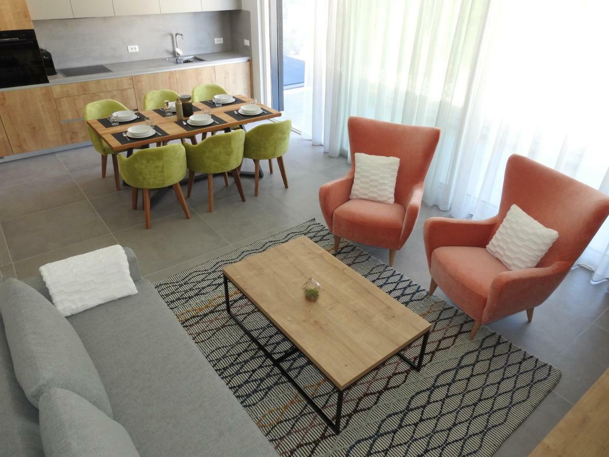 Luxury Apartments Magali 3 Ровин Екстериор снимка