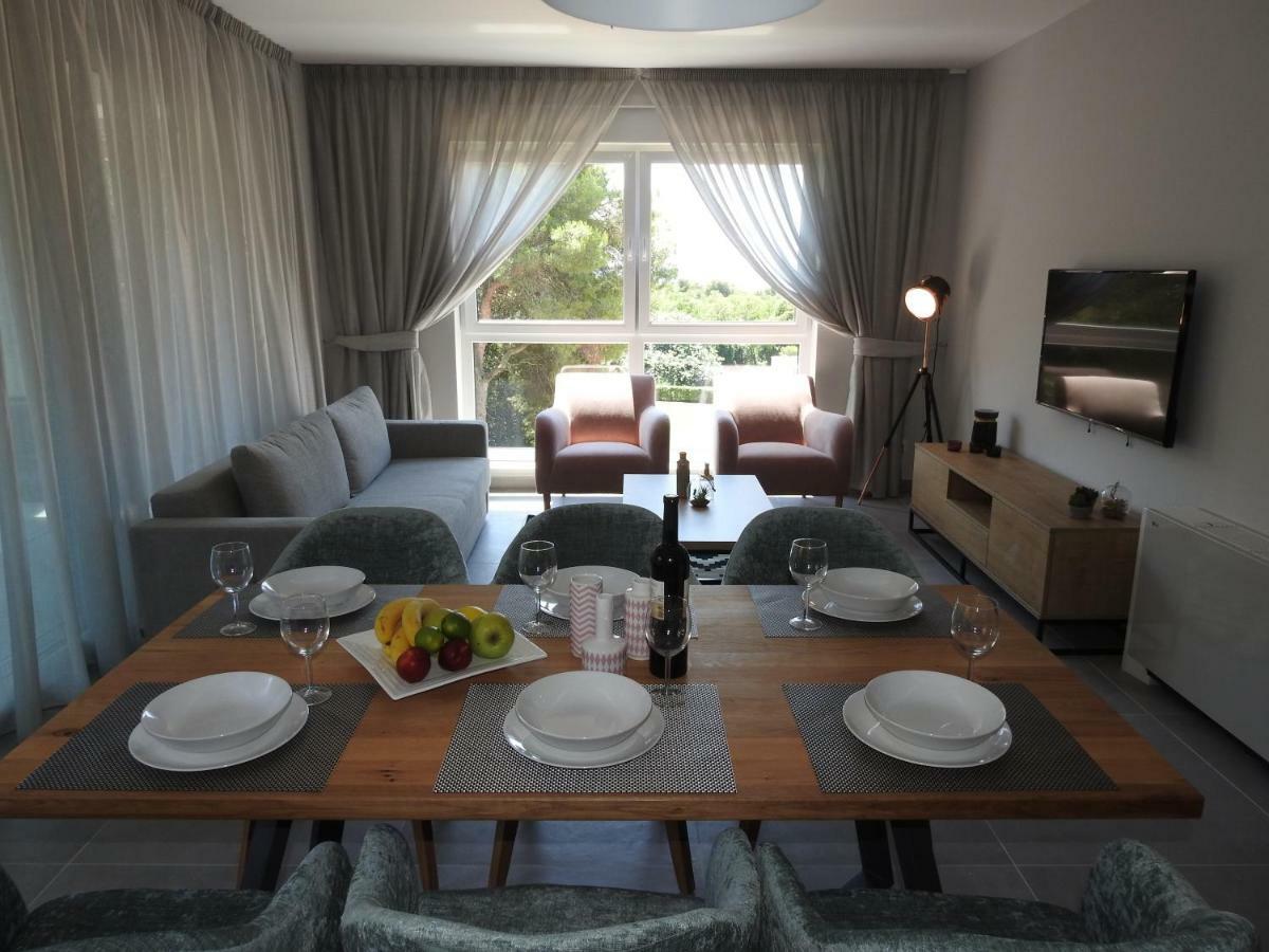 Luxury Apartments Magali 3 Ровин Екстериор снимка