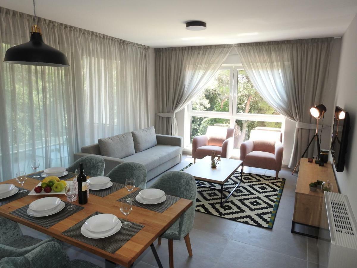 Luxury Apartments Magali 3 Ровин Екстериор снимка