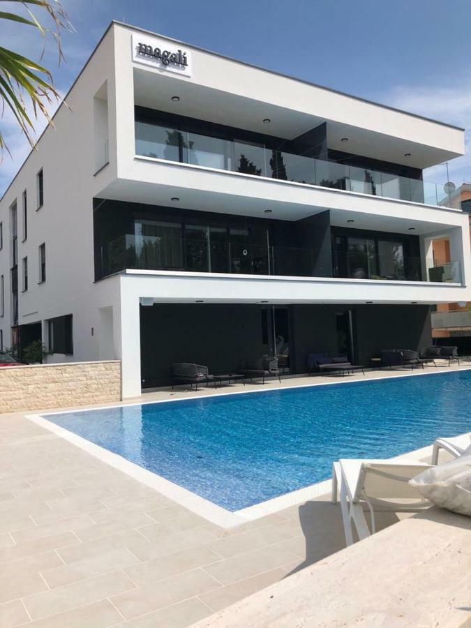 Luxury Apartments Magali 3 Ровин Екстериор снимка