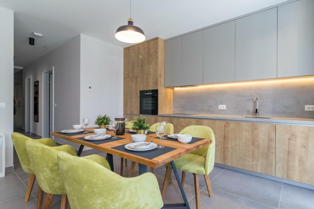 Luxury Apartments Magali 3 Ровин Екстериор снимка